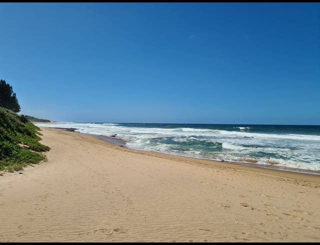 3 BEDROOM TOWNHOUSE FOR SALE IN SHELLY BEACH